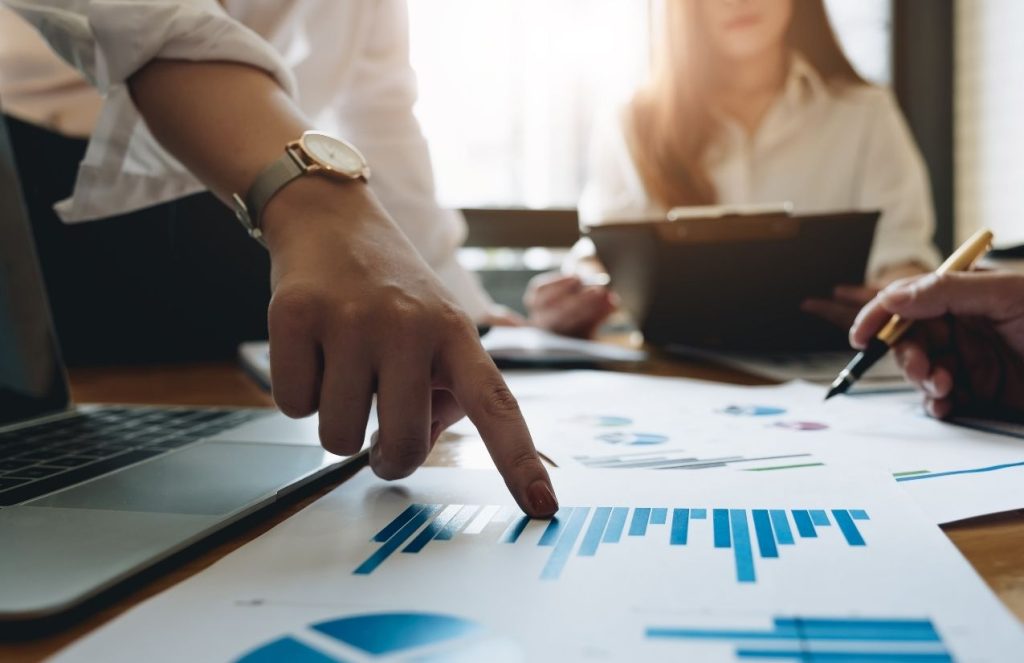 Posición de la AEB y la CECA sobre el establecimiento de un impuesto a la banca para financiar las pensiones