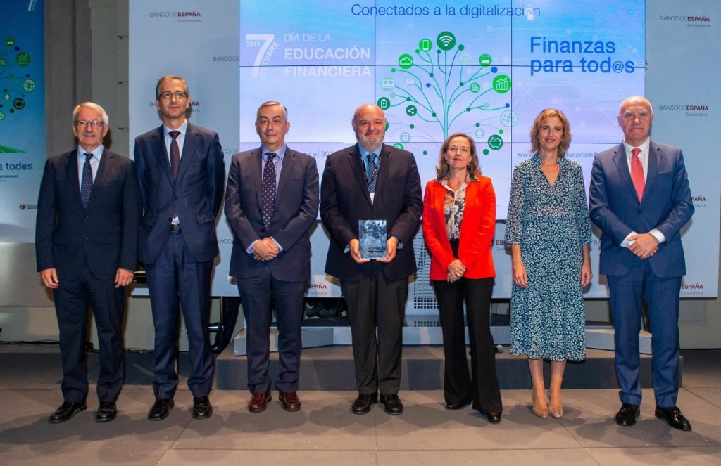El Banco de España y la CNMV premian a CECA y Funcas por sus proyectos en Educación Financiera