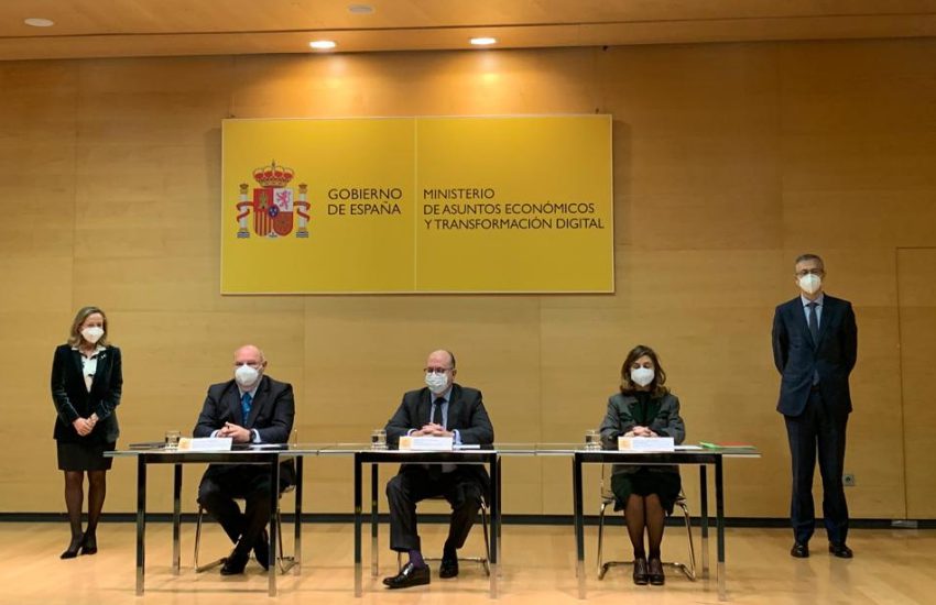 La banca refuerza la atención personalizada a las personas mayores con nuevas medidas