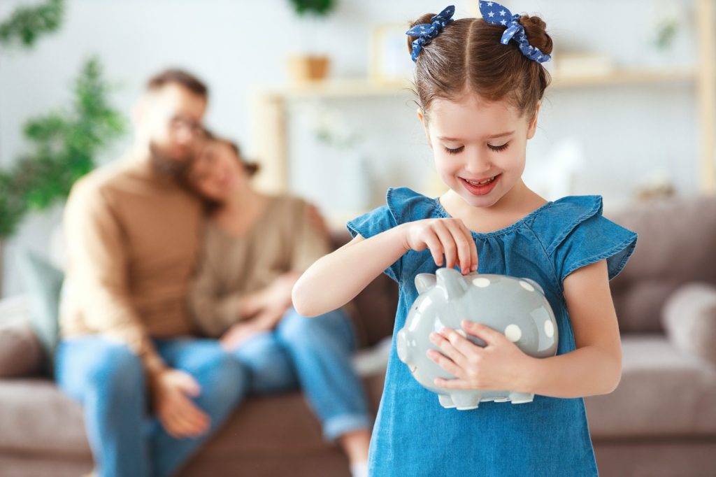 Las entidades de CECA destinaron 2,23 millones de euros a mejorar la educación financiera y las habilidades digitales de la sociedad en 2022