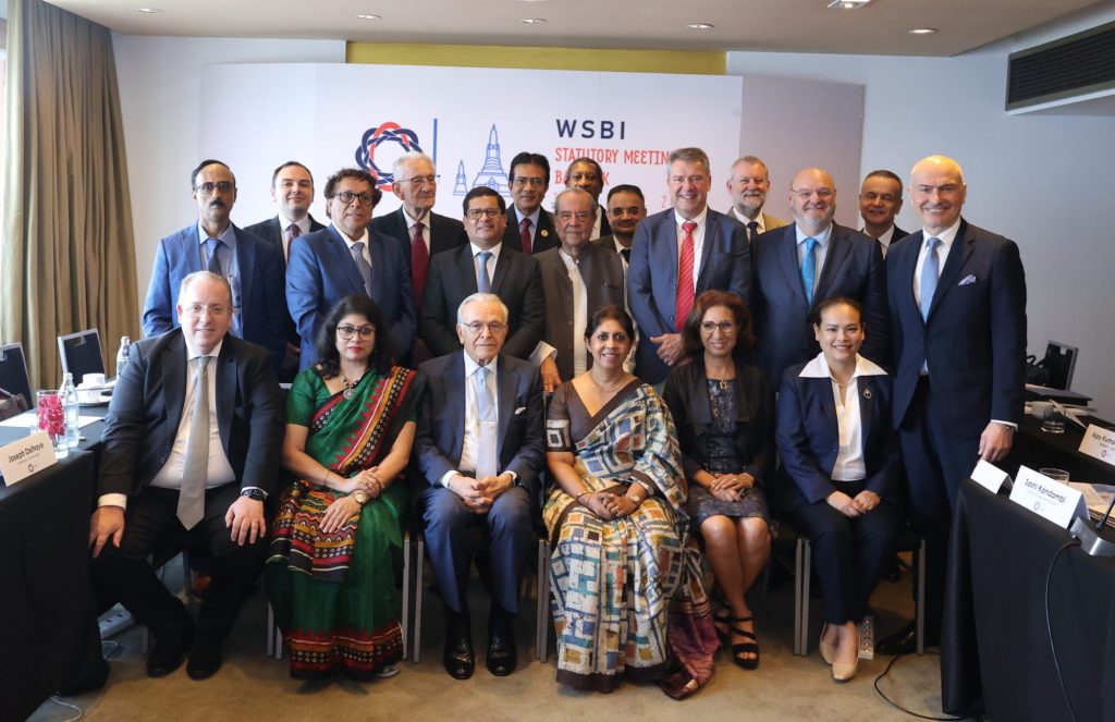 Isidro Fainé preside la primera reunión del Consejo Social y Filantrópico del WSBI en Bangkok (Tailandia)