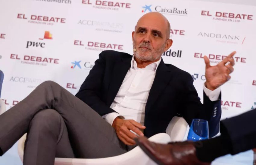 La inclusión financiera de mayores y residentes de zonas rurales en España es muy alta, y sigue avanzando