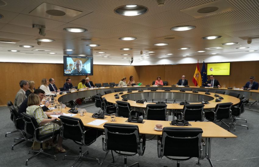 La banca constata el avance de la inclusión financiera, que alcanza al 99,3 % de la población