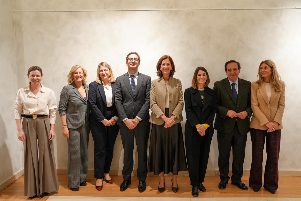 La banca defiende simplificar la normativa para impulsar su contribución a la economía