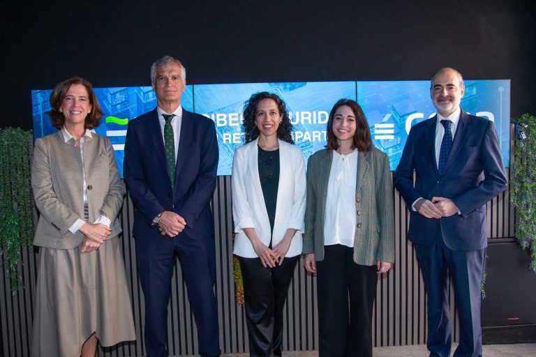 Los españoles consideran que las entidades bancarias son las instituciones mejor preparadas para protegerlos de las ciberestafas