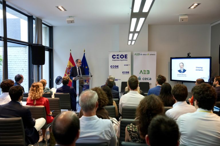Banking financing capacity would increase by 2 trillion euros with regulatory simplification